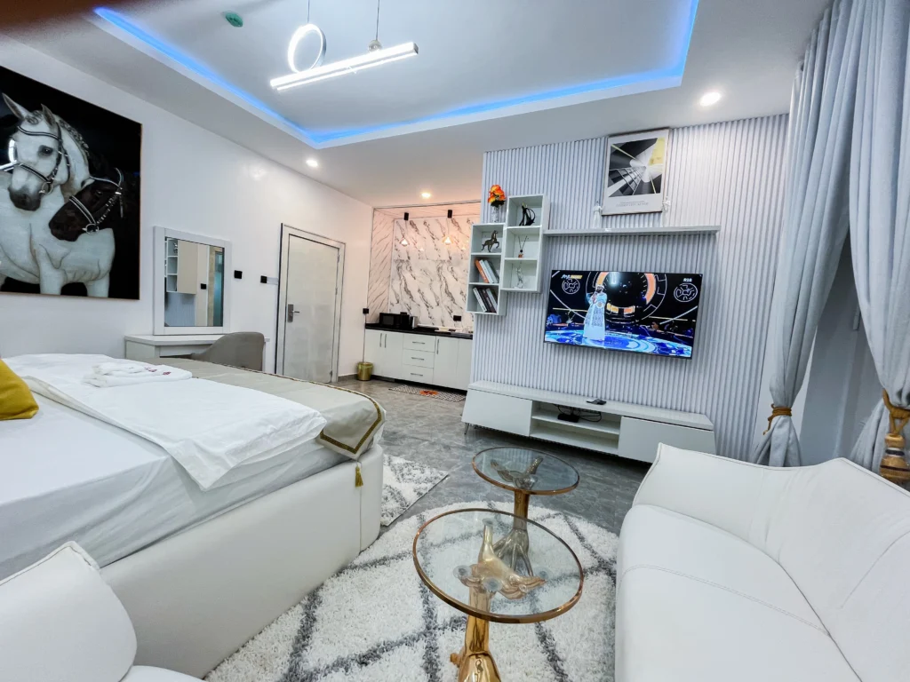 JRC Executive Studio Apartment (Accra)3