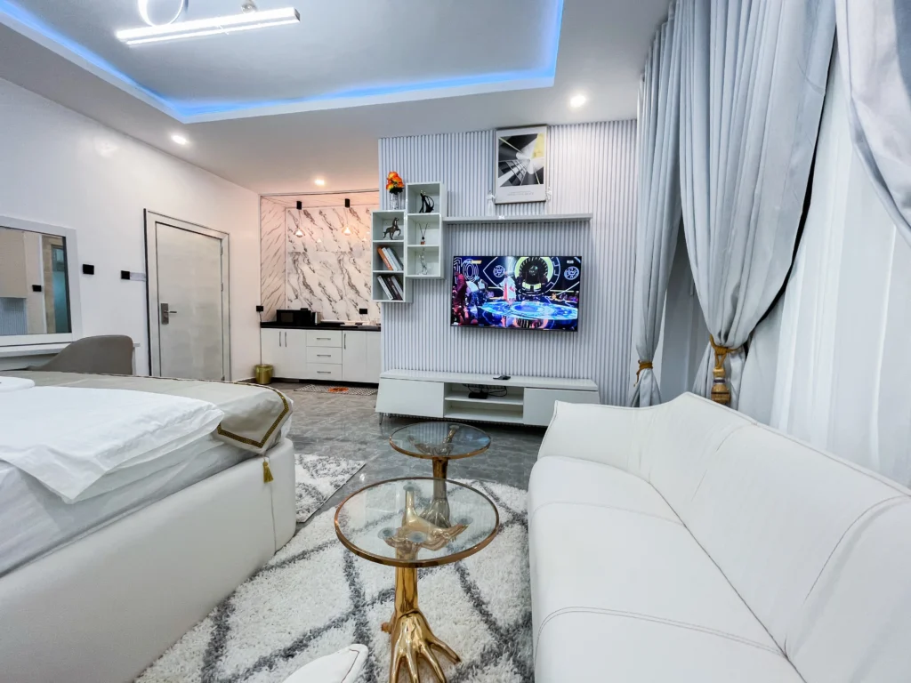JRC Executive Studio Apartment (Accra)4