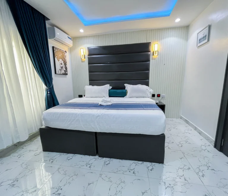 JRC Imperial 2 Bedroom Apartment (Paris)1