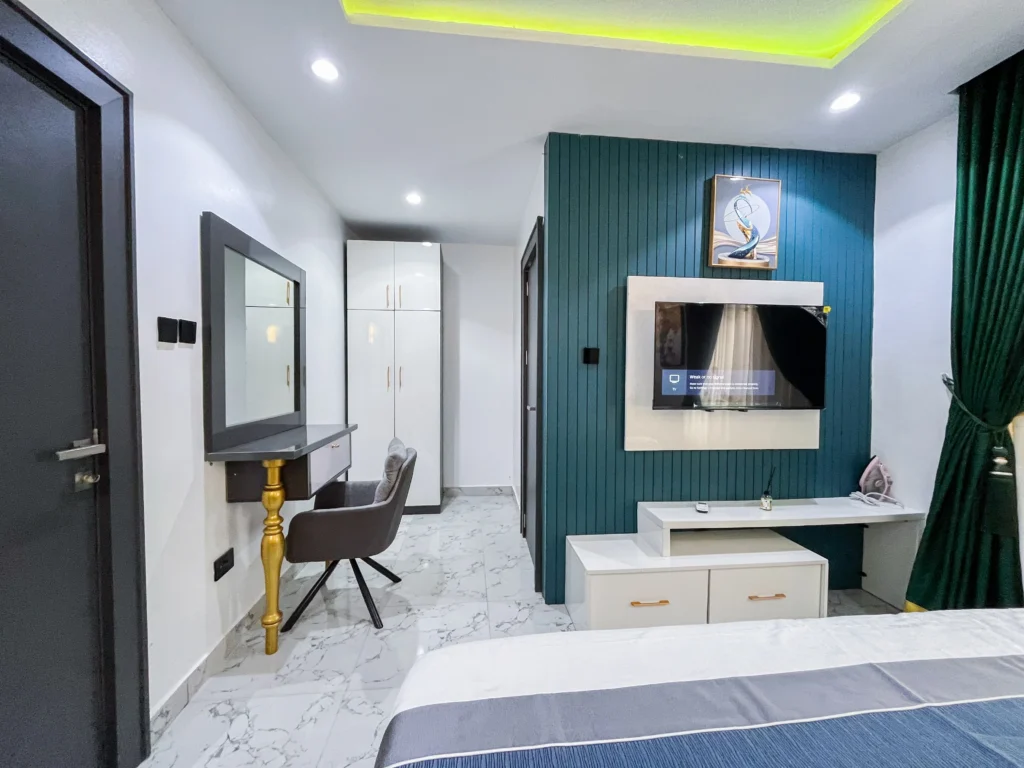 JRC Imperial 2 Bedroom Apartment (Paris)4